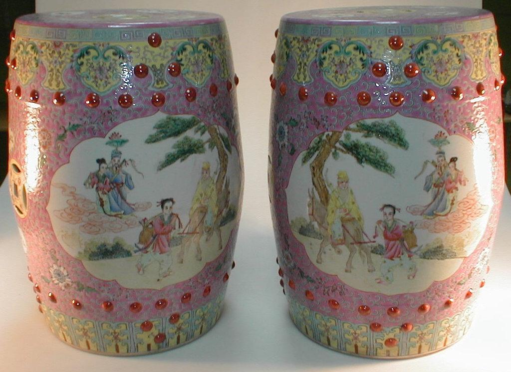 Appraisal: A pair of Chinese Famille rose barrel-shape garden seats each