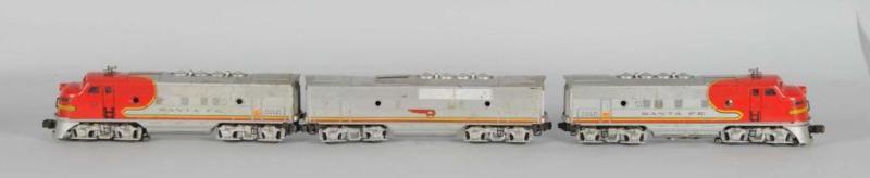 Appraisal: Lionel O-Gauge Santa Fe ACB Units Description Includes twin motor