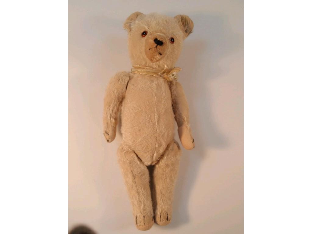 Appraisal: A Vintage Teddy Bear in blond mohair with articulated limbs