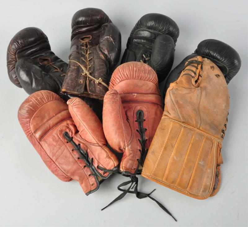 Appraisal: Lot of Sports Related Gloves Description Includes three pairs of