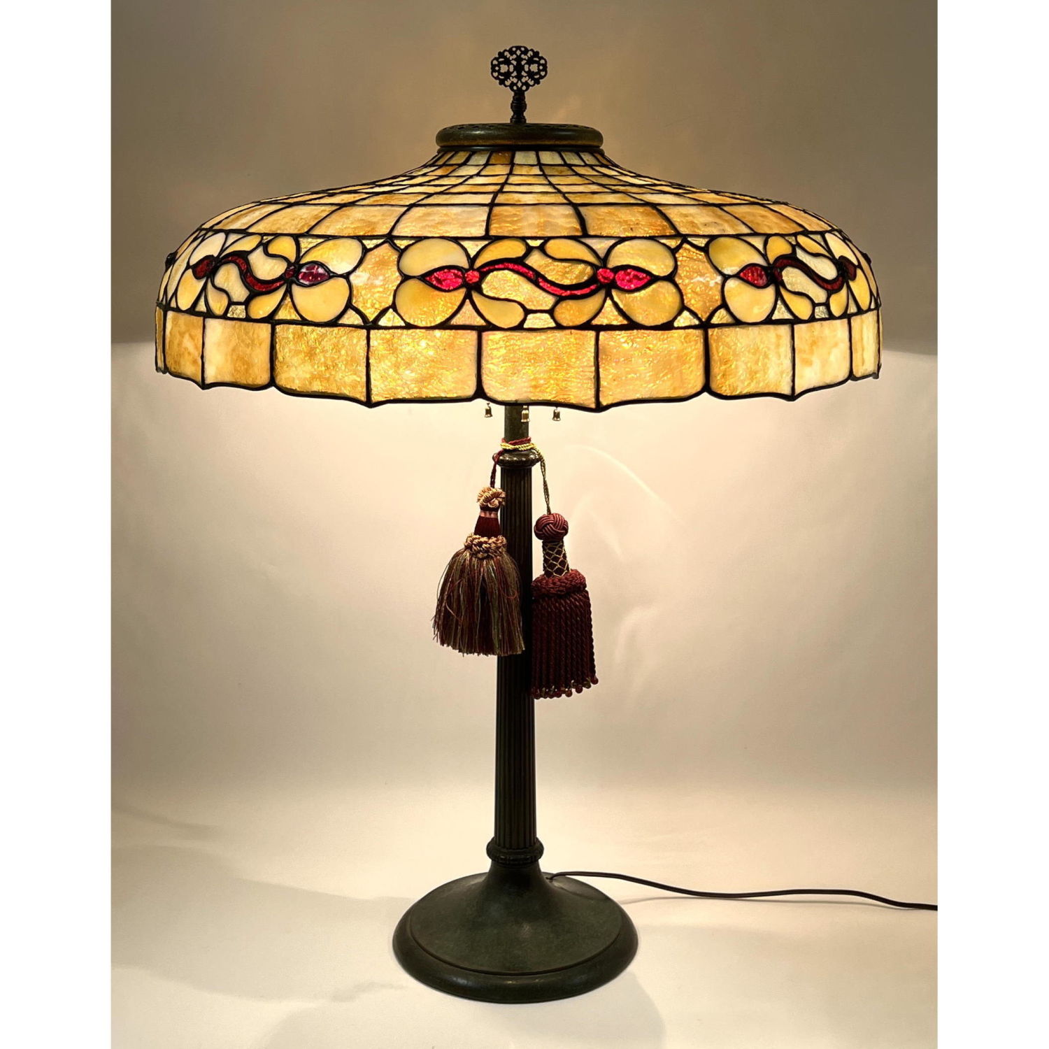 Appraisal: Handel Attribution Leaded Slag Glass Table Lamp Caramel slag glass