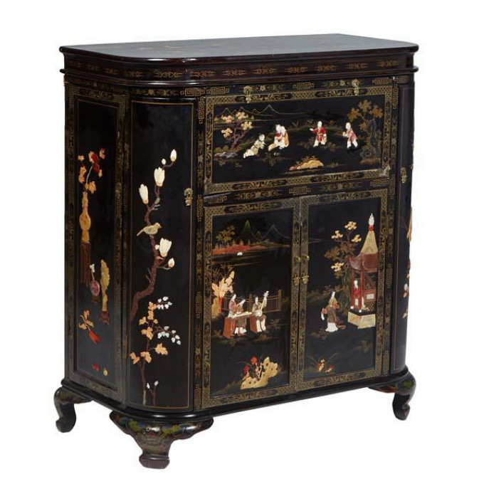 Appraisal: Chinese Black Lacquer Bar th c the rounded edge top