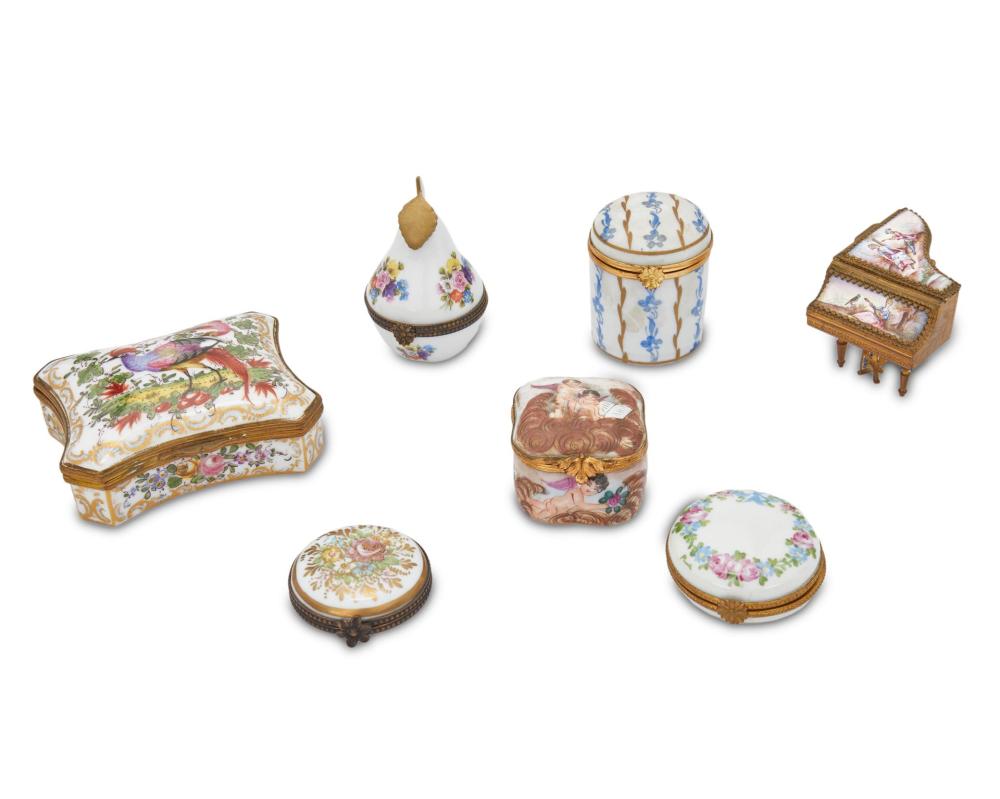 Appraisal: A group of Continental painted porcelain pill boxes th th