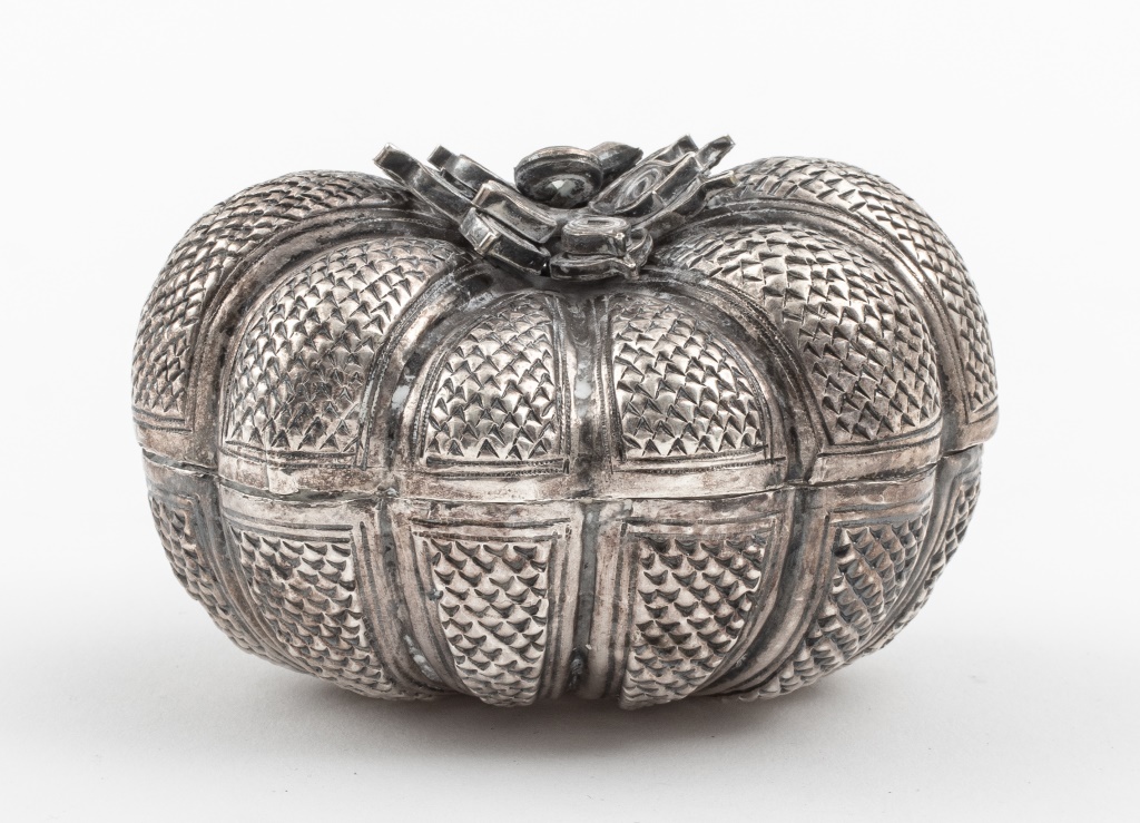 Appraisal: SILVERPLATE PUMPKIN-SHAPED DECORATIVE BOX Silverplate pumpkin-shaped decorative box unmarked H