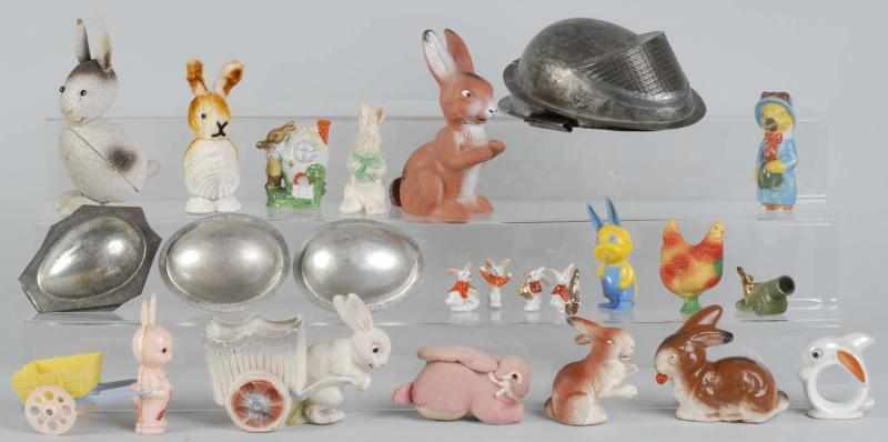 Appraisal: Lot of Easter Decorations Candy Containers Description Includes one German