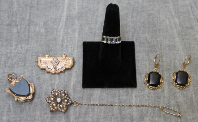 Appraisal: JEWELRY Antique Jewelry Grouping Includes a kt yellow gold and