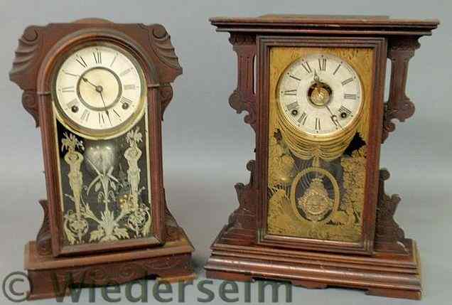 Appraisal: Two Victorian walnut mantel clocks As found Each approx h