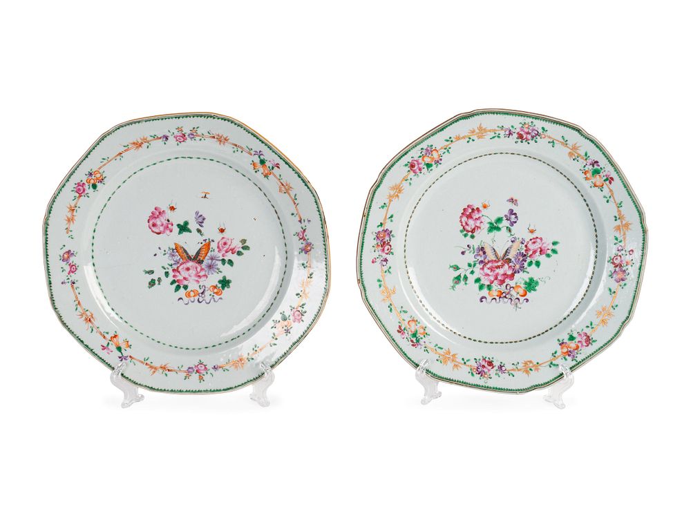 Appraisal: A Pair of Chinese Export Porcelain Plates Diameter inches A