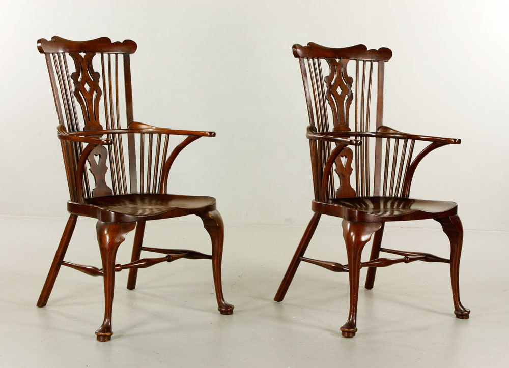 Appraisal: - Pr Windsor Style Armchairs Pair of Windsor style armchairs