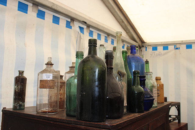 Appraisal: TH CENTURY AND LATER BOTTLES to include drug jars finest