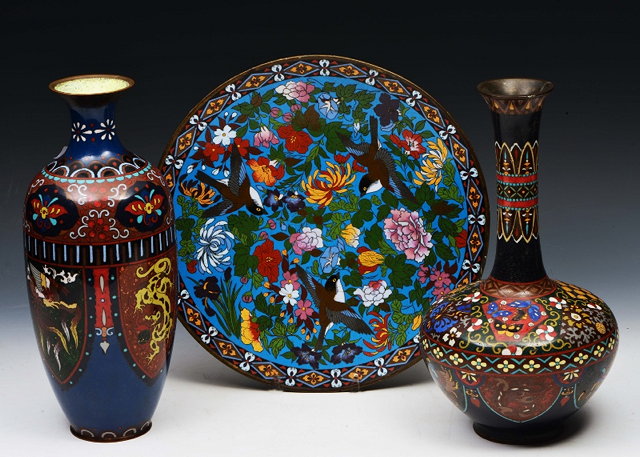 Appraisal: A GROUP OF THREE CLOISONN ITEMS two vases and a