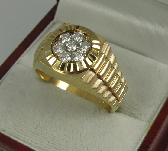 Appraisal: MAN'S DIAMOND AND K GOLD RING set with seven round-cut