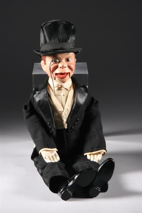 Appraisal: CHARLIE MCCARTHY VENTRILOQUIST DOLL AND BOOKLET By Effanbee Composition head