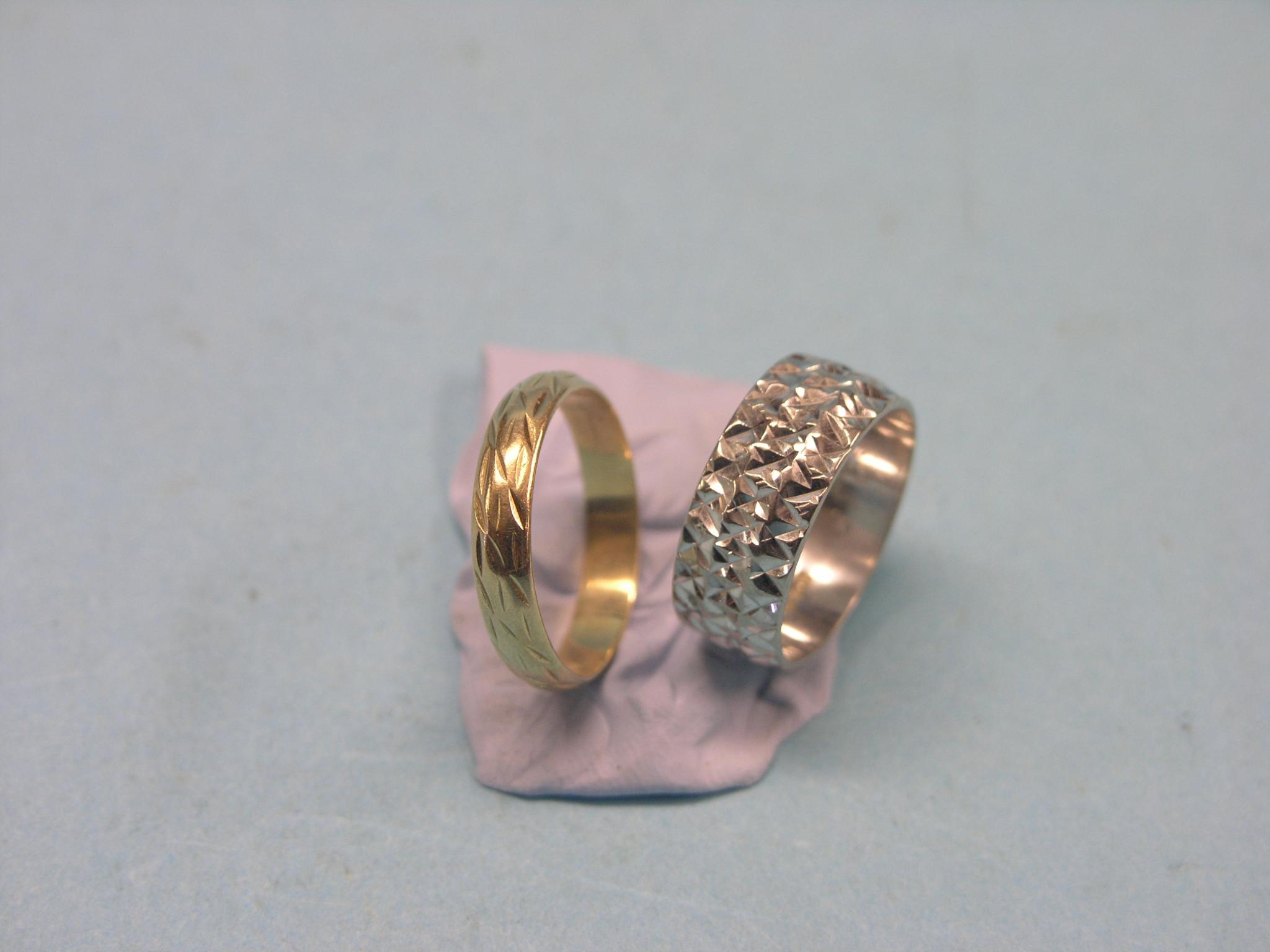 Appraisal: An ct white gold band wedding ring size N O