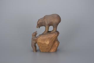 Appraisal: Carved Miniature Bear and Cub Carved Miniature Bear and Cub