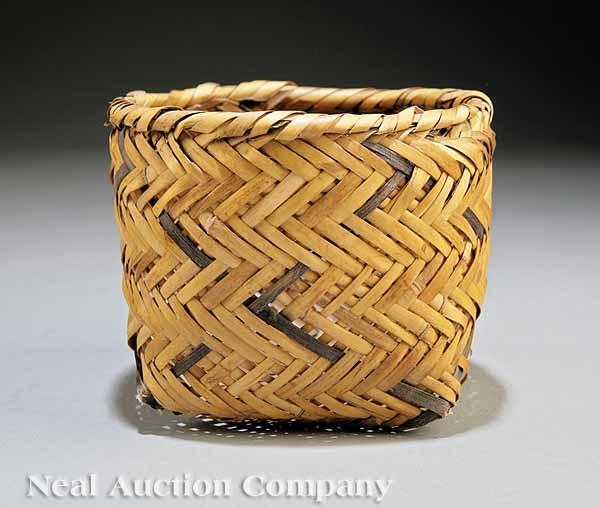 Appraisal: Two Choctaw Single Weave Baskets both natural and black cane