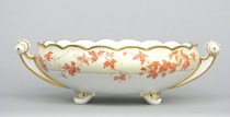 Appraisal: English Porcelain Casserole Dish ca An English porcelain dish with