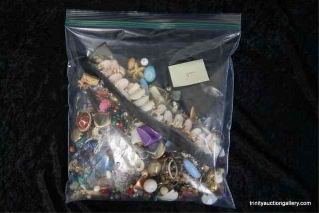 Appraisal: Vintage Costume Jewelry Bag This bag is full of misc