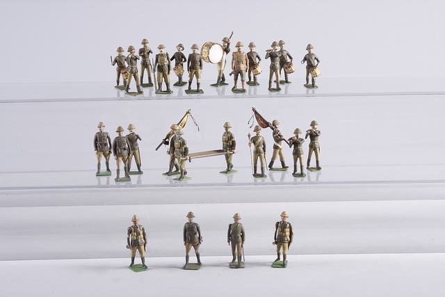 Appraisal: Lot of converted Britains representing British Infantry Tropical Service Order