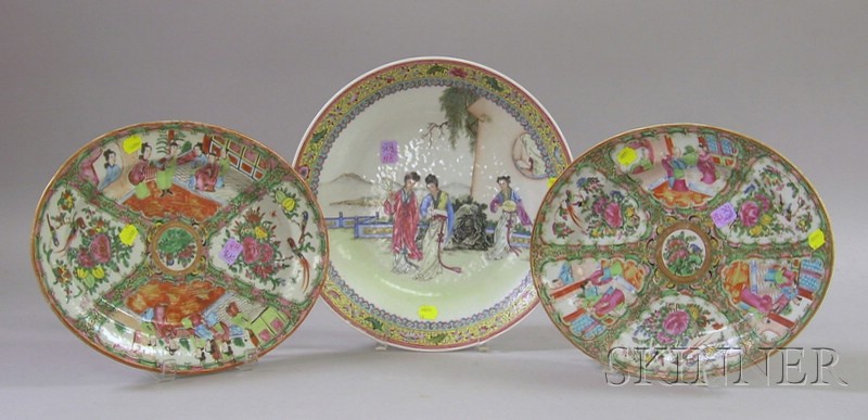 Appraisal: Two Chinese Export Porcelain Oval Rose Medallion Platters and a