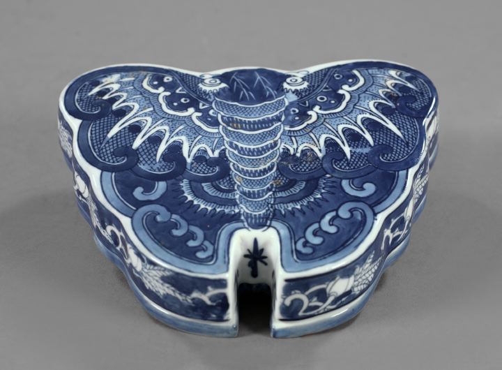 Appraisal: Kuang Hsu Blue and White Porcelain Sweetmeats Box first quarter