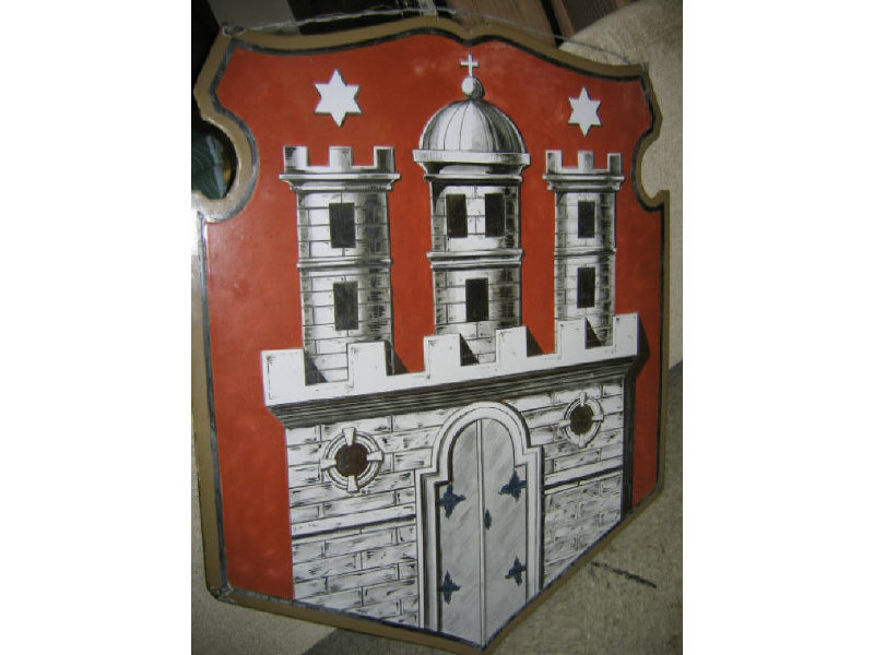 Appraisal: ENGLISH ENAMEL ON METAL WALL PLAQUE Shield form with painted