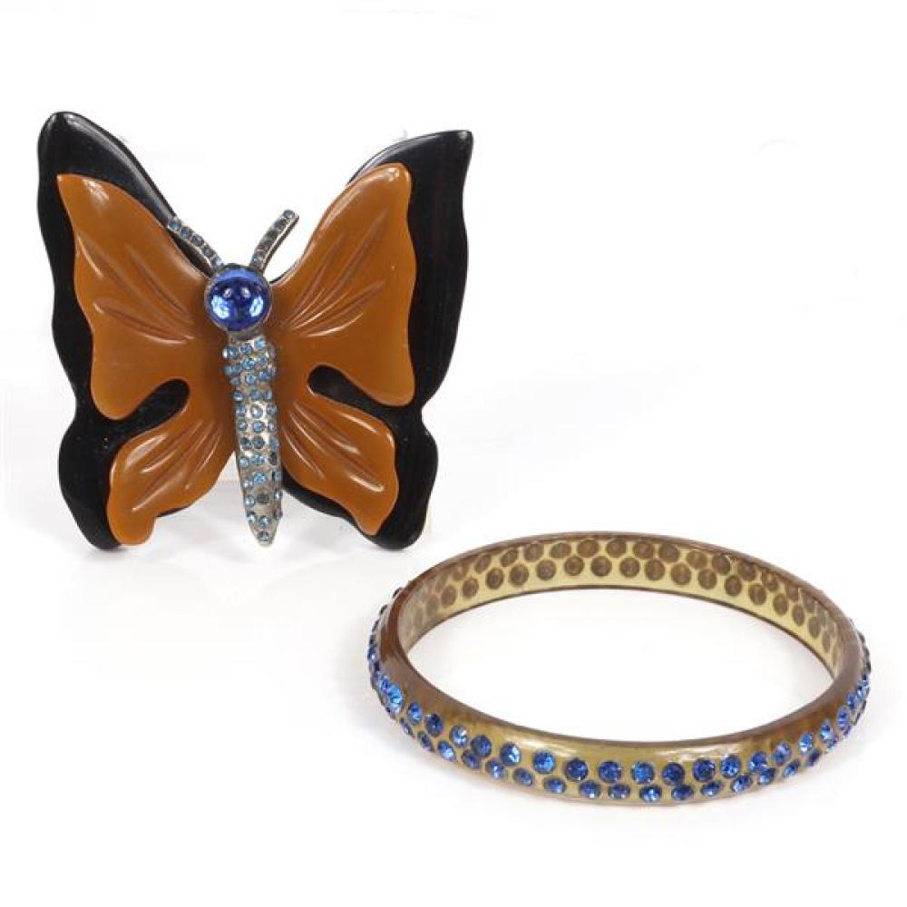 Appraisal: KAYWIN N Y S- S DOUBLE LAMINATED BAKELITE BUTTERFLY PIN