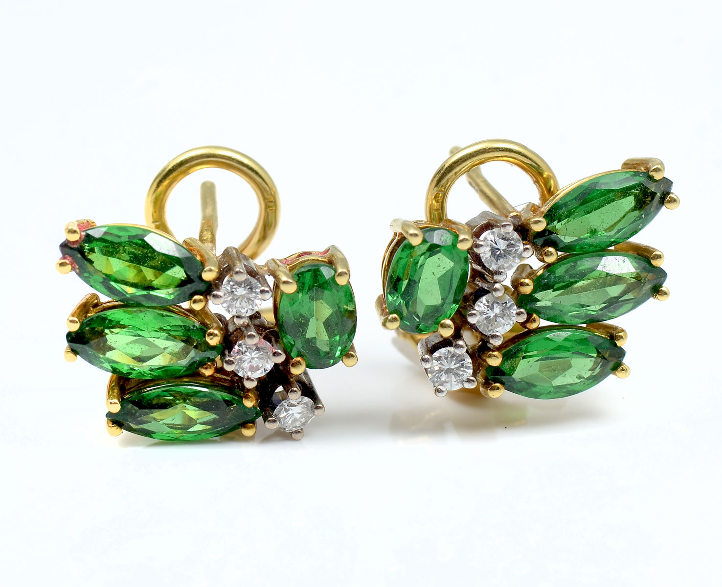 Appraisal: K SYNTHETIC SPINEL DIAMOND EARRINGS K yellow gold synthetic green