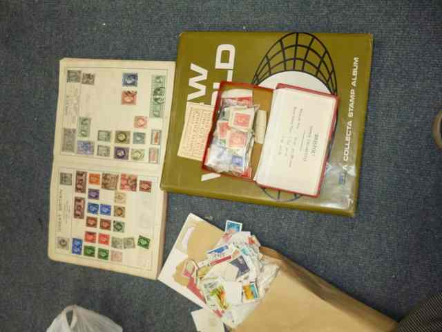 Appraisal: A QUANTITY OF VARIOUS STAMPS some loose hinged in albums