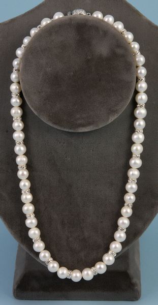 Appraisal: Ladies white pearl necklace l - mm EST