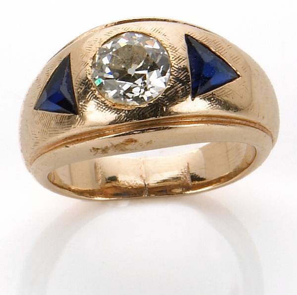 Appraisal: An old European-cut diamond sapphire and k gold gent's ring