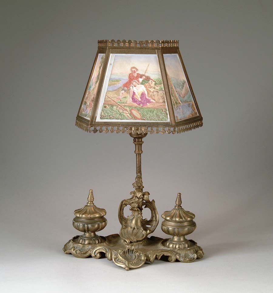 Appraisal: COLORED LITHOPHANE LAMP Very nice five panel shade has a