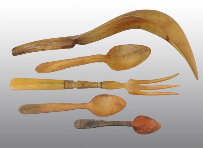 Appraisal: Lot of Horn Utensils Description Used for cooking and eating