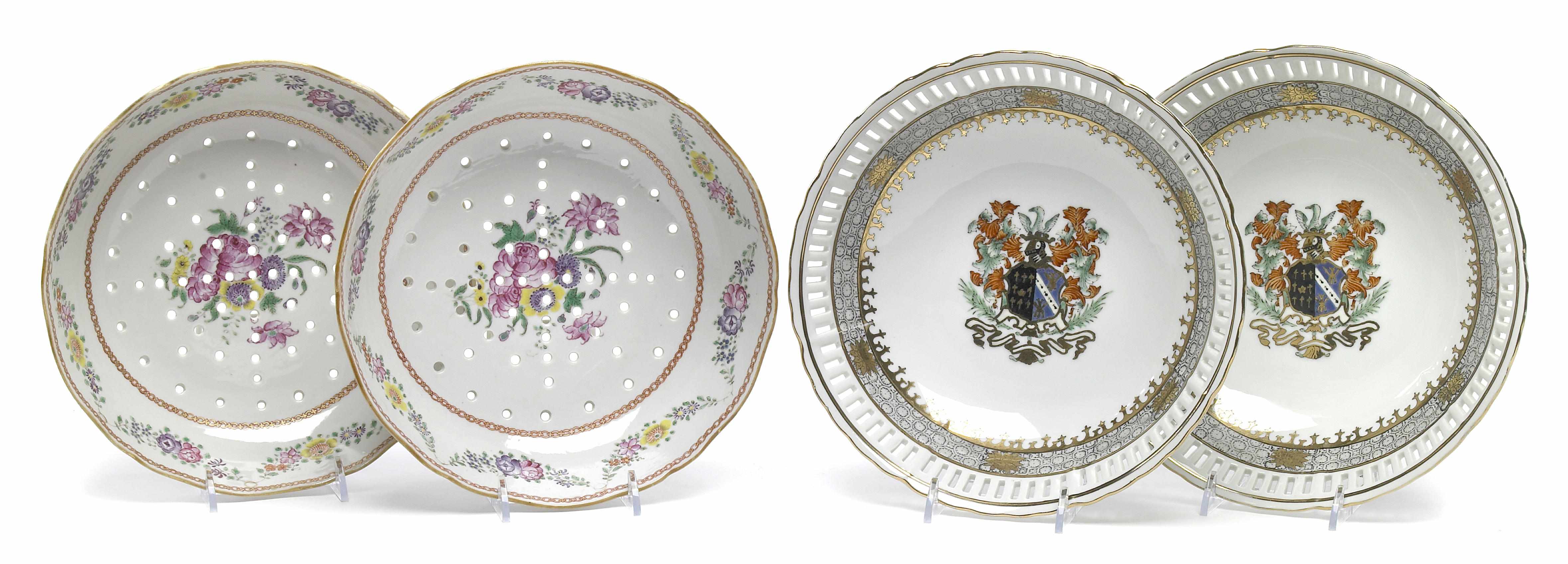 Appraisal: A pair of Continental porcelain armorial bowls th century With