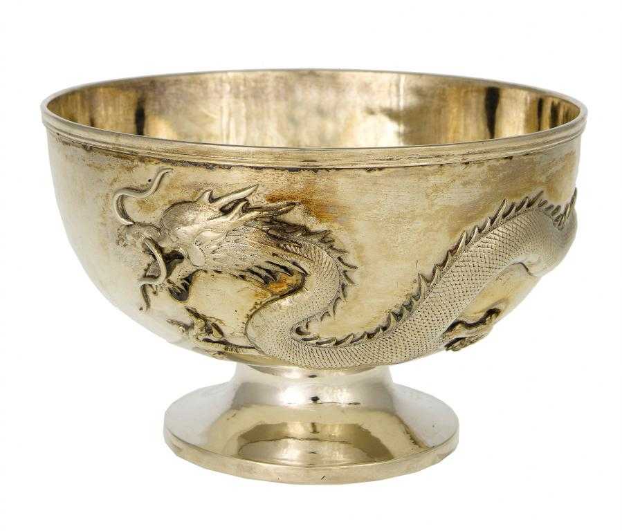 Appraisal: A CHINESE EXPORT SILVER BOWL applied with a repouss dragon