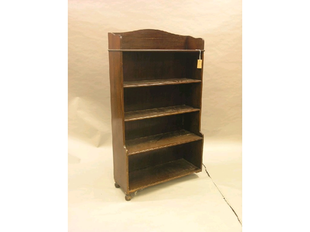 Appraisal: An Edwardian mahogany open bookcase five fitted shelves ft in