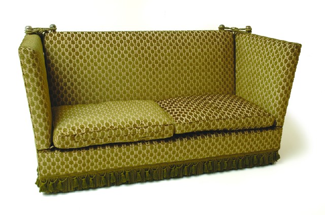 Appraisal: A REGENCY STYLE KNOLL SETTEE The rectangular back flanked by