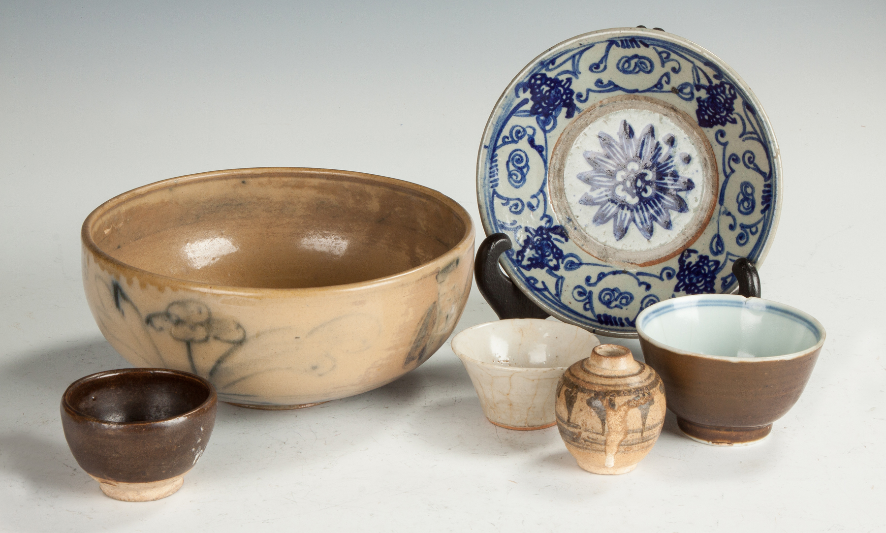 Appraisal: Various Asian Ceramics