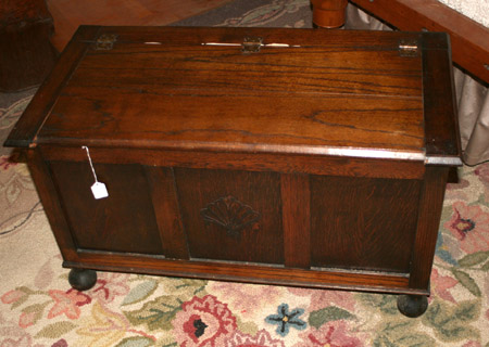 Appraisal: William and Mary Style Oak Blanket Chest th Century Height