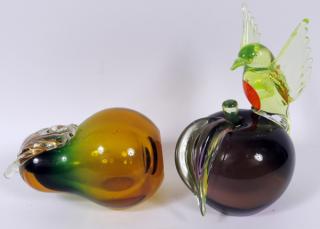 Appraisal: GROUP OF ART-GLASS FRUIT SCULPTURES PIECES H TO Comprising pear-form