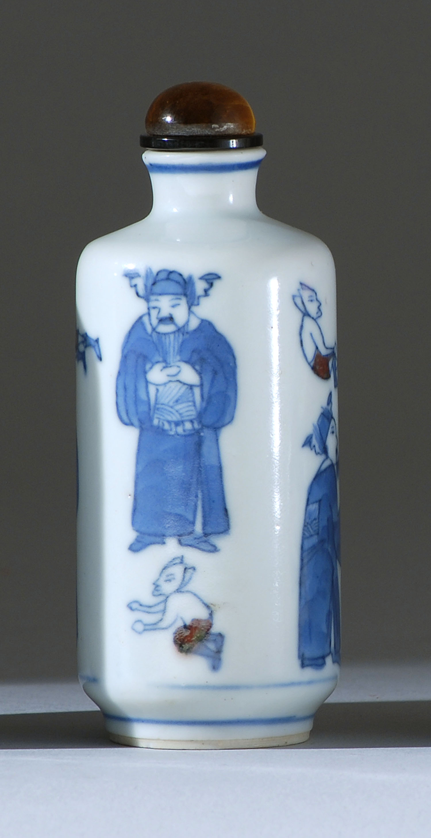 Appraisal: UNDERGLAZE RED AND BLUE PORCELAIN SNUFF BOTTLE th CenturyIn cylinder