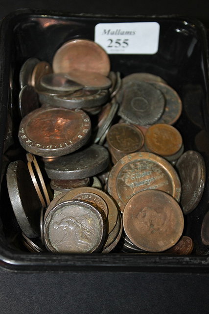 Appraisal: A QUANTITY OF BRONZE LSD COINAGE including a Cartwheel Penny