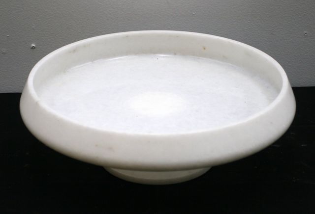 Appraisal: A contemporary white marble fruit bowl cm diameter