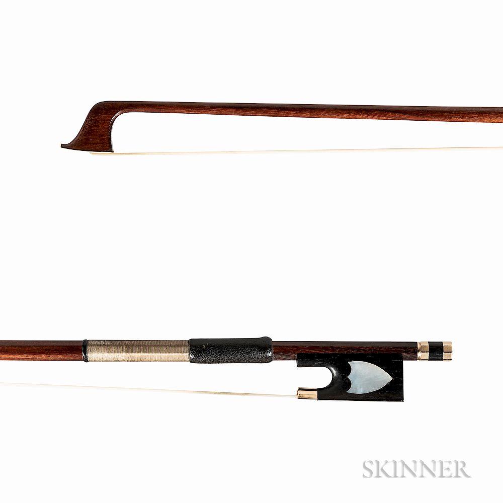 Appraisal: Gold-mounted Violin Bow Gold-mounted Violin Bow the round stick unstamped