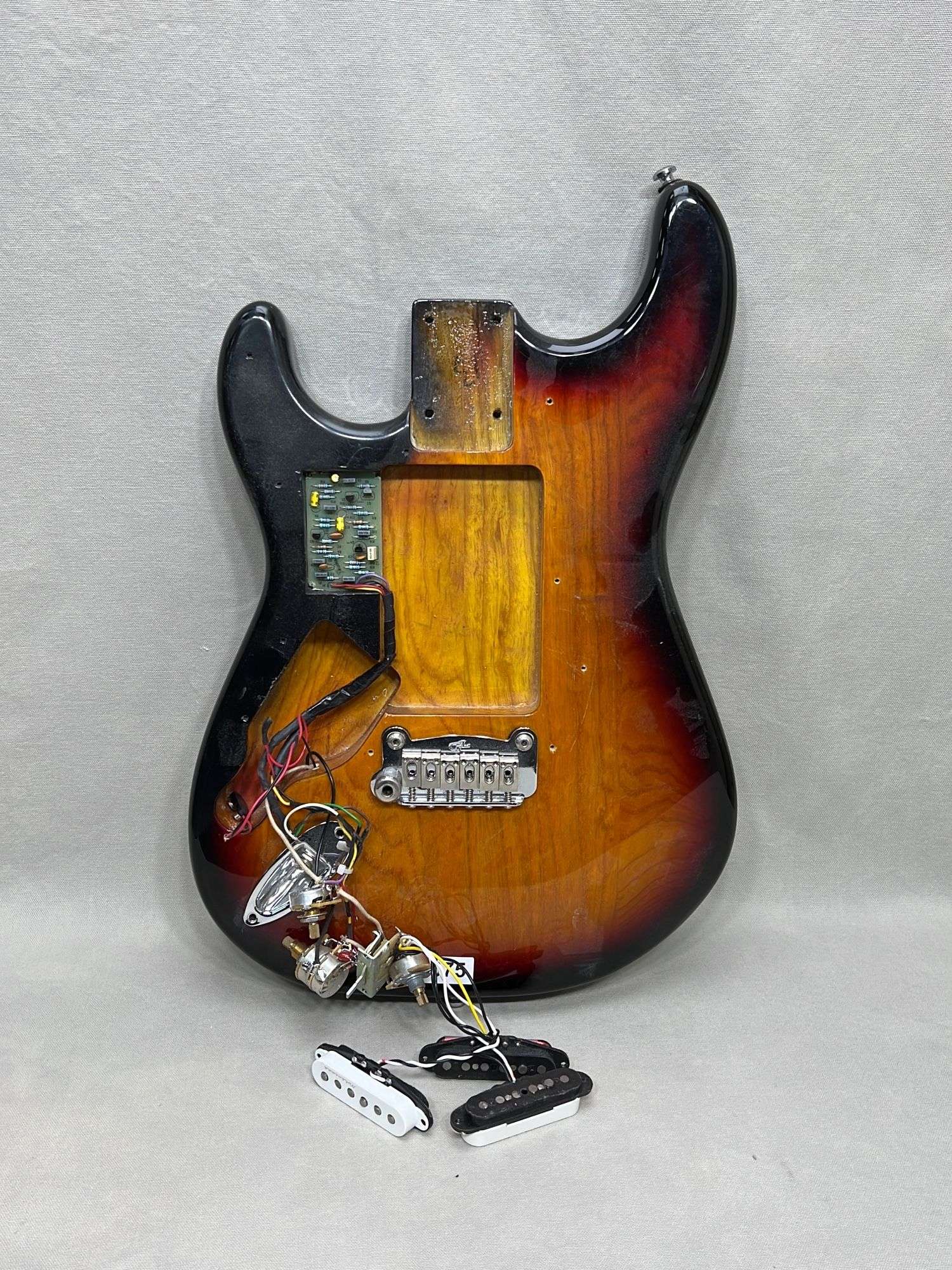 Appraisal: G L sunburst strat body and partsG L sunburst strat