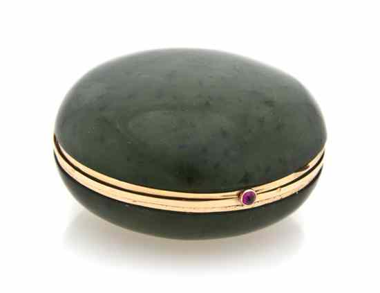 Appraisal: A French Jadeite and K Gold Pill Box of circular