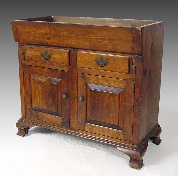 Appraisal: AMERICAN COUNTRY DRY SINK Copper lined pine dry sink with