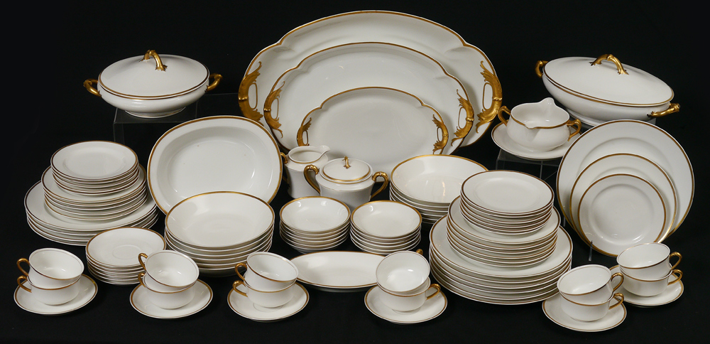 Appraisal: HAVILAND FRENCH LIMOGES CHINA Approx pieces with gold trim to