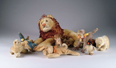 Appraisal: LARGE STEIFF ANIMAL COLLECTION Germany A nice clean grouping of