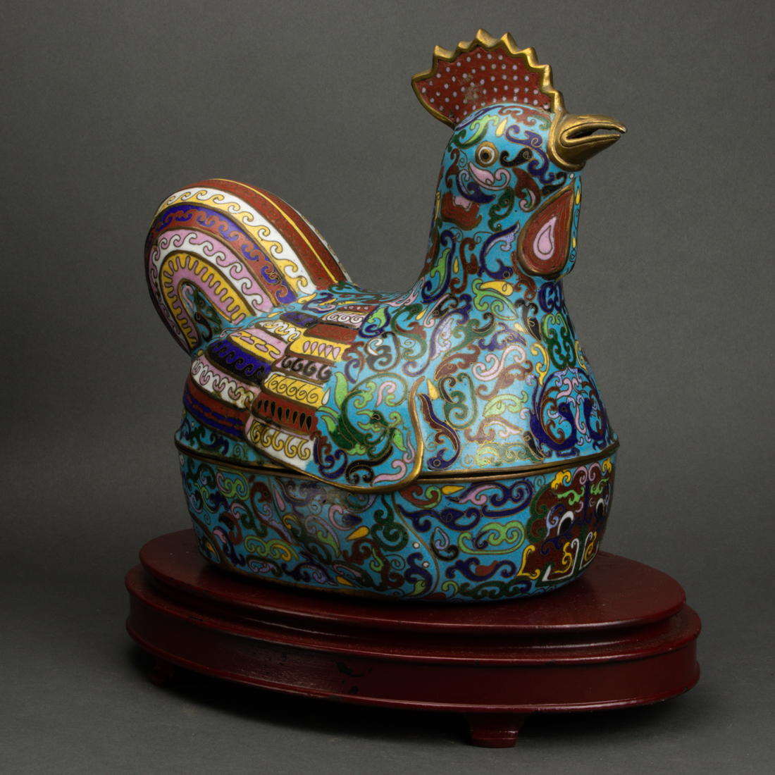 Appraisal: CHINESE CLOISONNE ROOSTER-FORM BOX Chinese cloisonne rooster-form box w